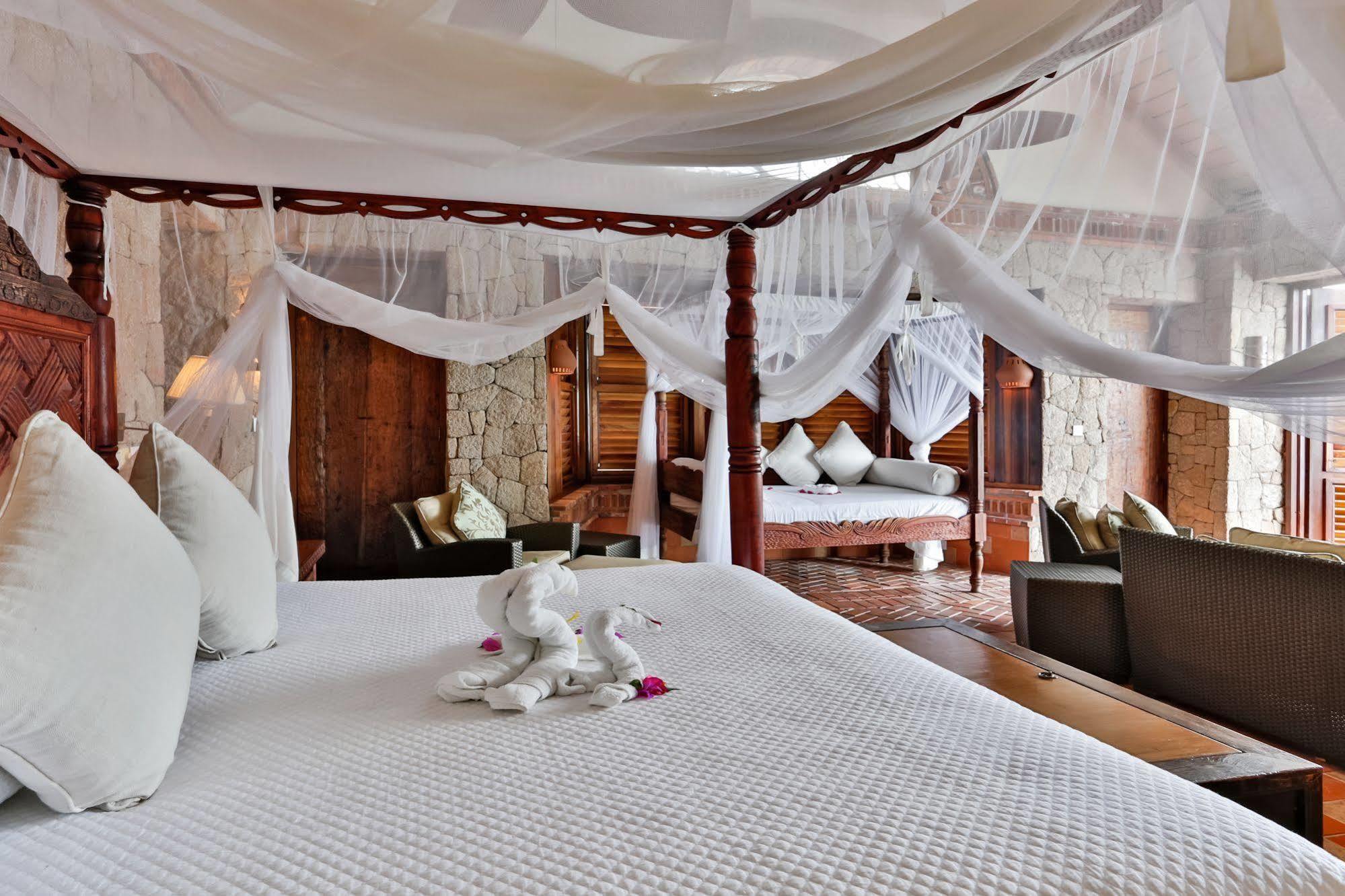 Caille Blanc Villa & Hotel (Adults Only) Mamin Экстерьер фото